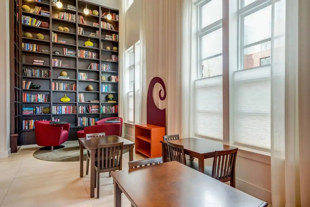Global Luxury Suites in Sterling