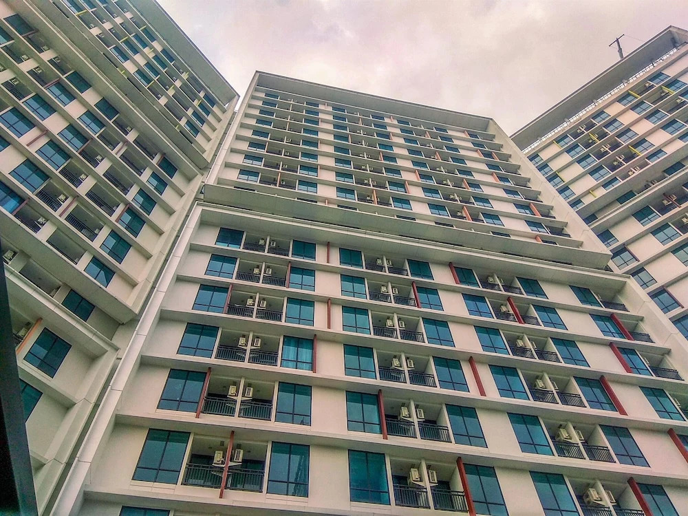 Relaxing Stay Studio At Apartment Lrt City Bekasi