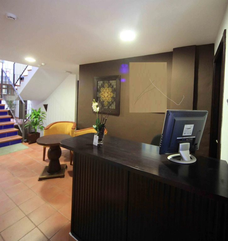 I AM La Posada Hotel and Apartment