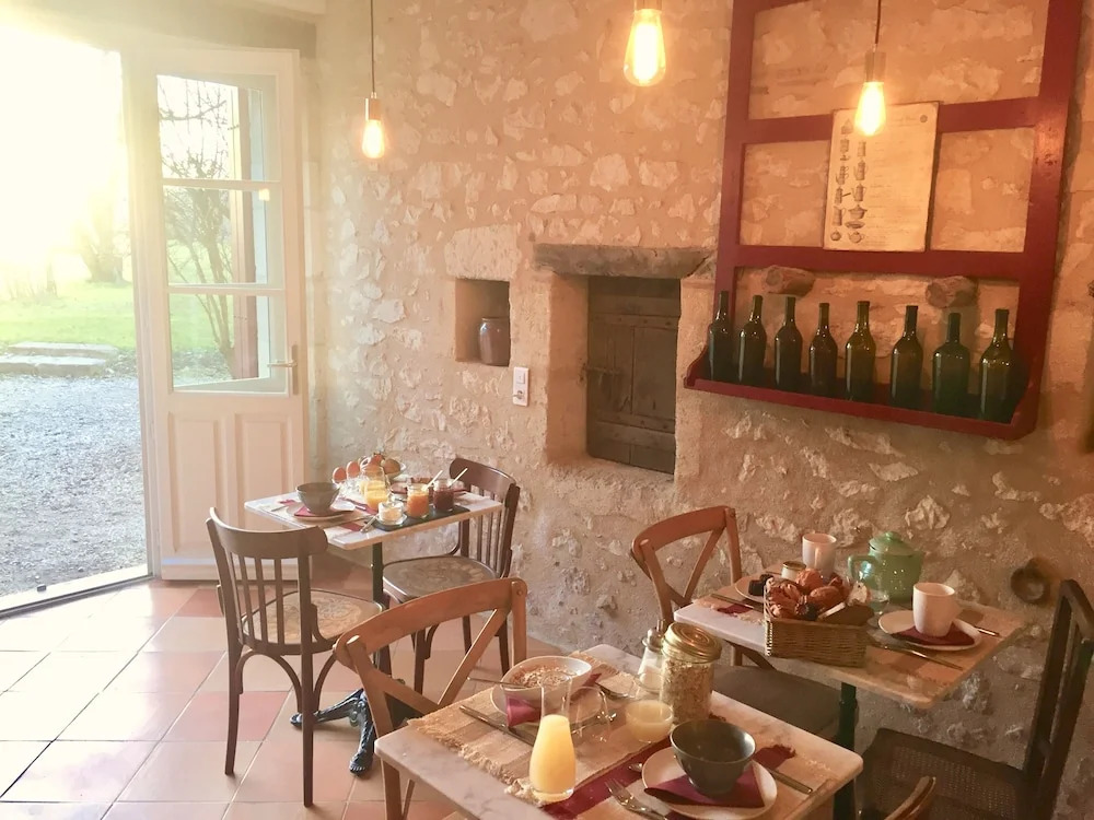LA CARRETERIE - Maison de Famille{s}