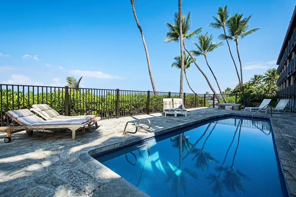Kona Nalu 304 2 Bedroom Condo
