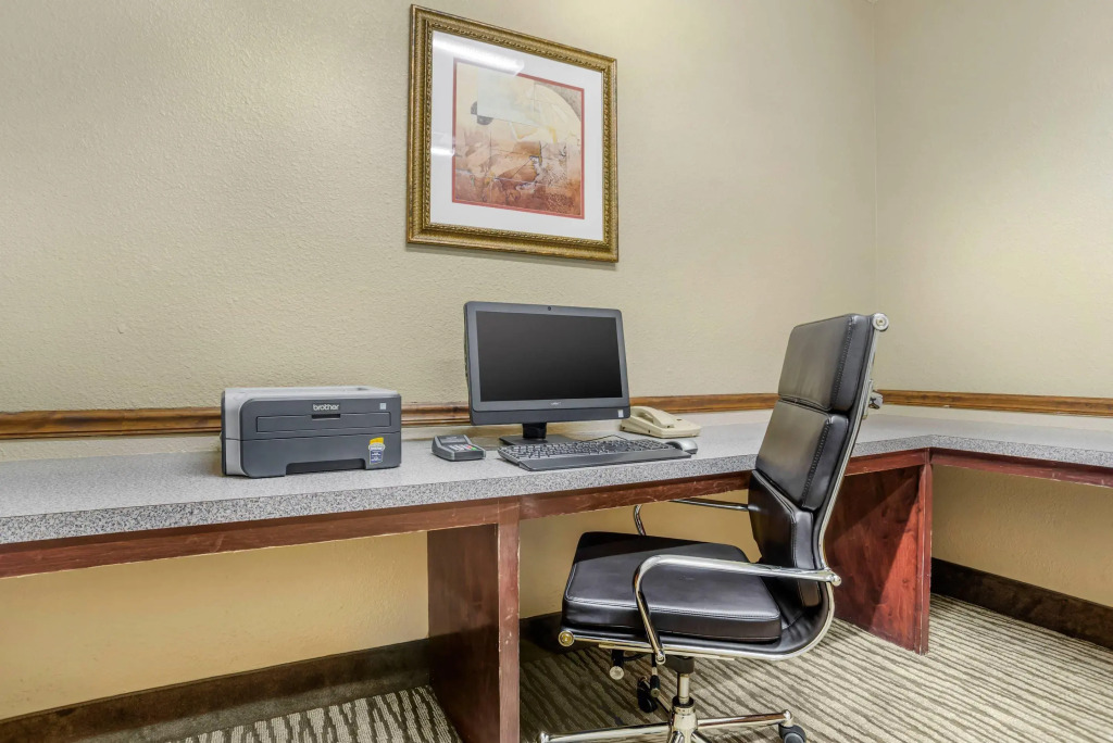 Comfort Suites Montgomery East Monticello Dr