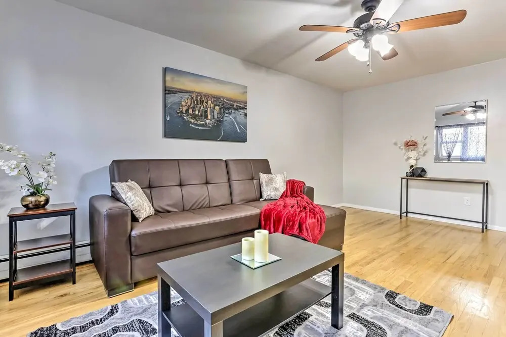 Ideally Located Jersey City Home, 8 Mi to NYC