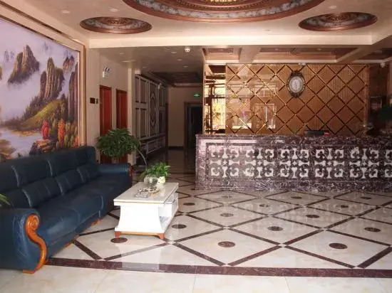 Kaimeng Theme Hotel (Wuchang Station Yuanhua Xintiandi Shopping Plaza)