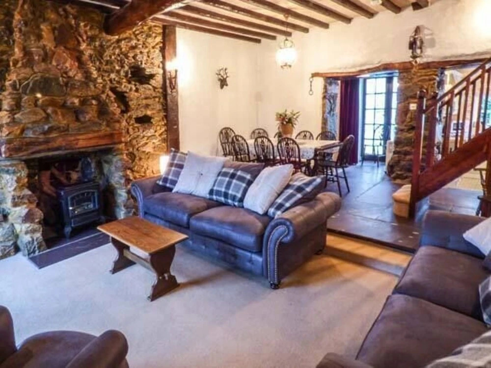 Hunting Lodge