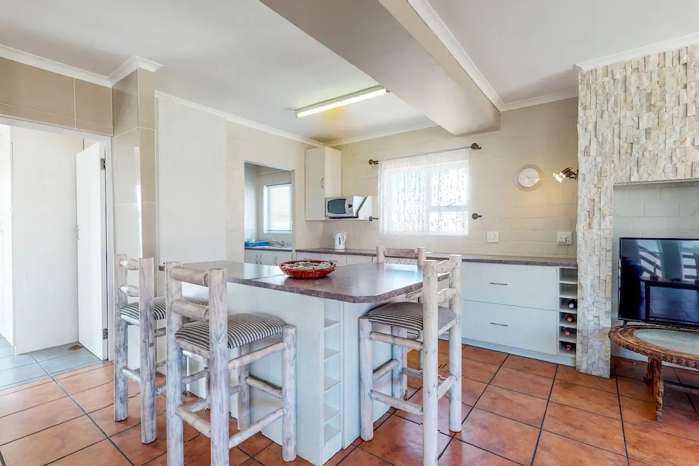 Waterfront Villa Retreat, Langebaan