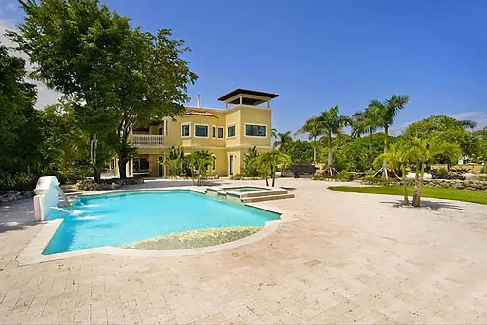 9 Bedroom Homes in Miami by TMG