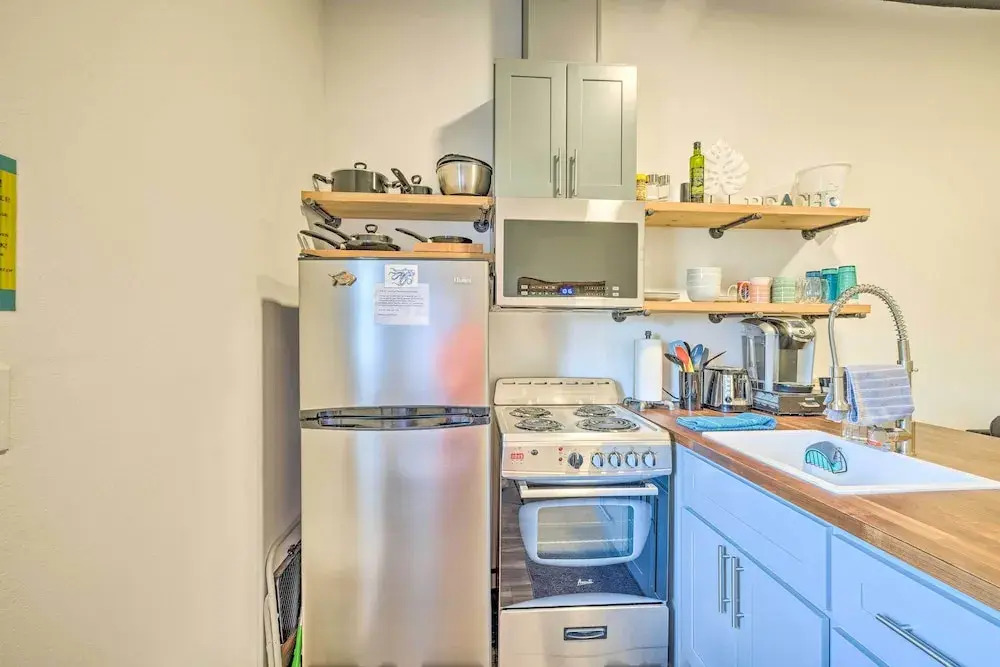 Long Beach Studio in Downtown - Walk to Ocean!