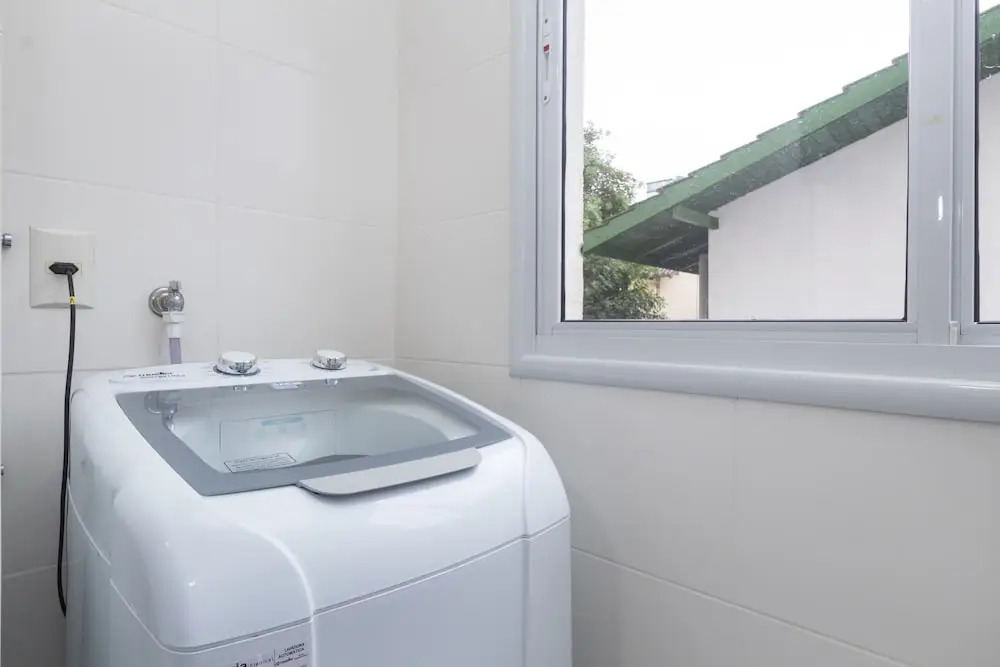 Aluguel De Apartamento 2 Quartos Sendo 1 Suite A 50 Metros Do Mar Em Bombas