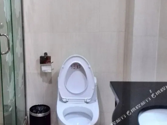 Changwei Hotel