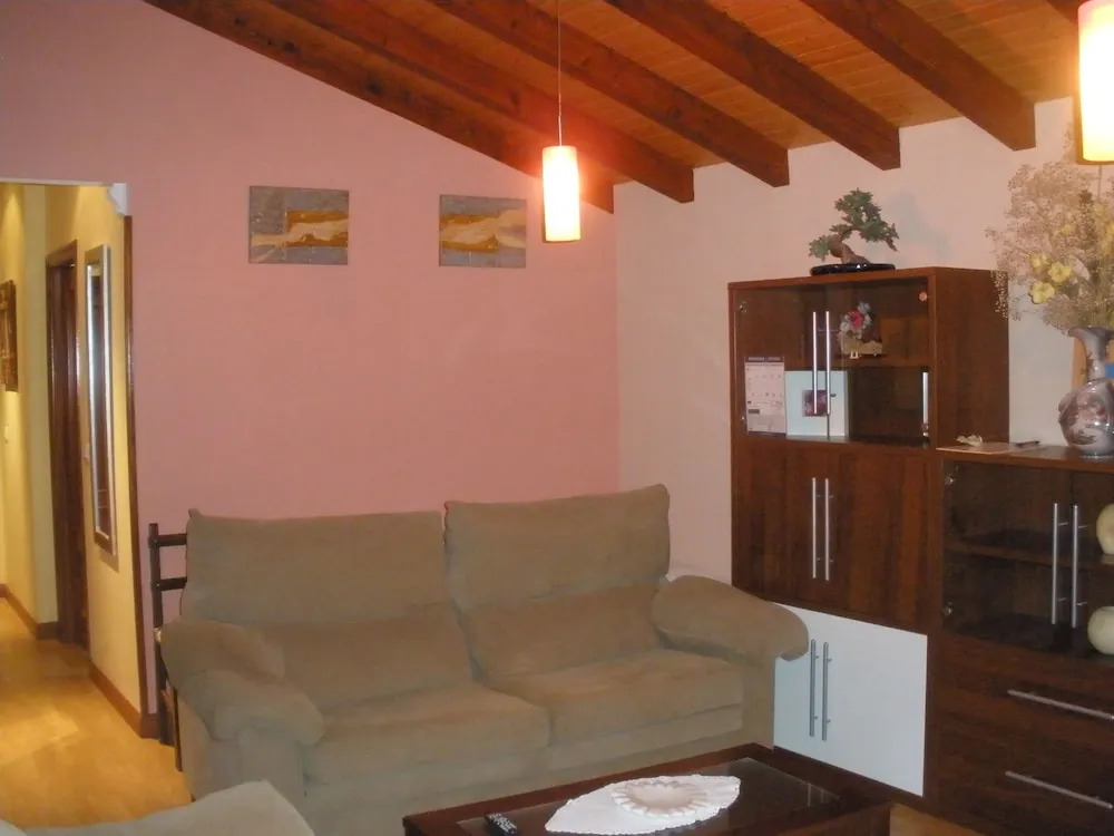 Araiko Etxea Casa Rural