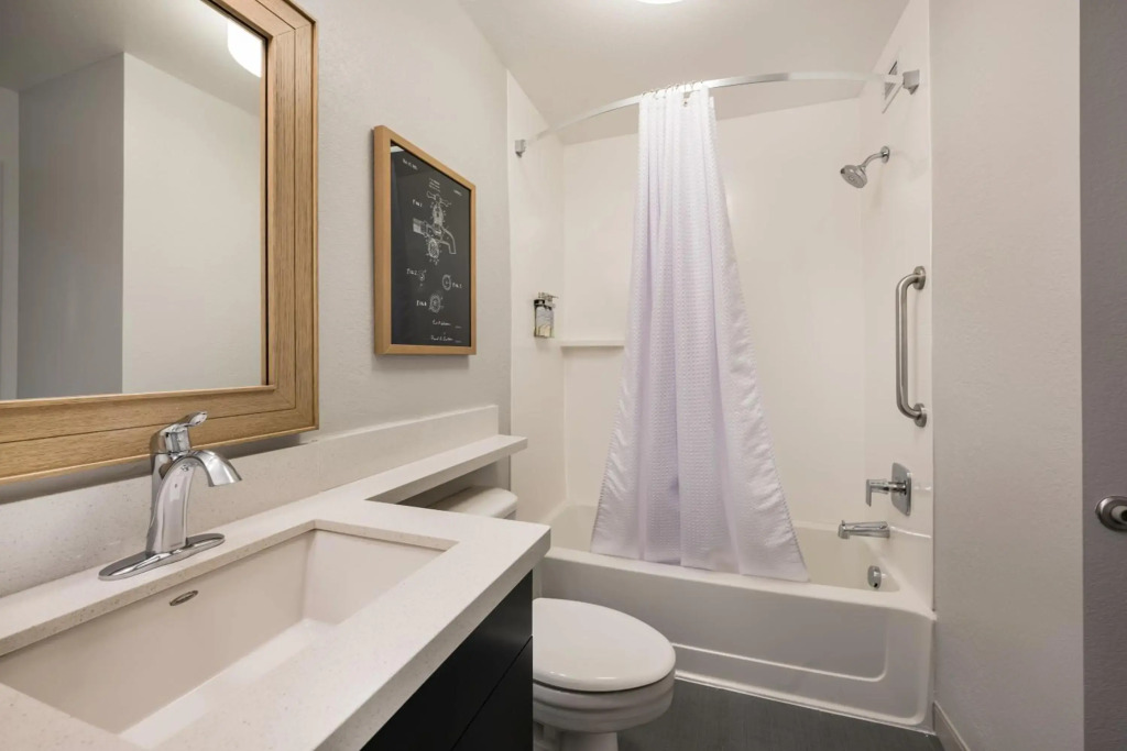 Sonesta Simply Suites Birmingham Hoover