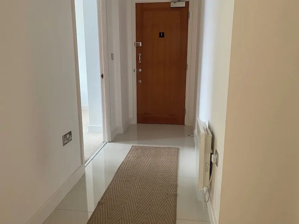 Royal Docks Luxury 3 Bedroom Apartment