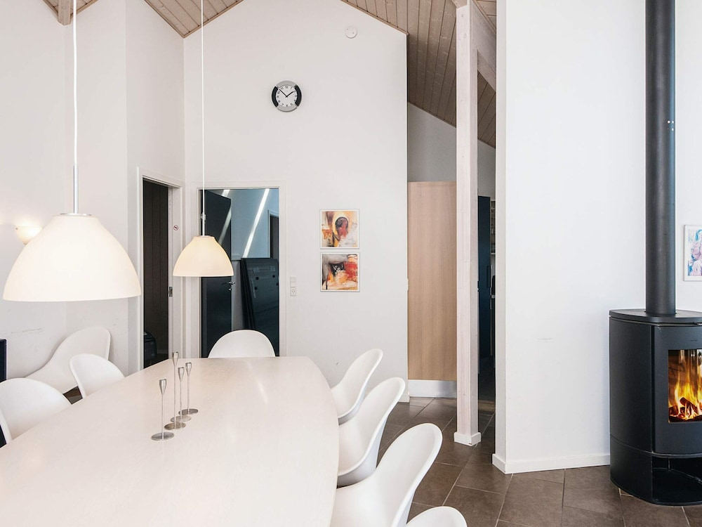 14 person holiday home in Blåvand