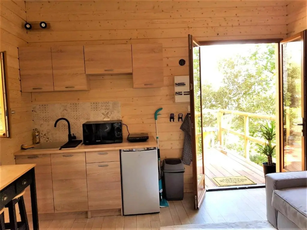 Cabane dans les arbres "La Kaz aux Cigales"