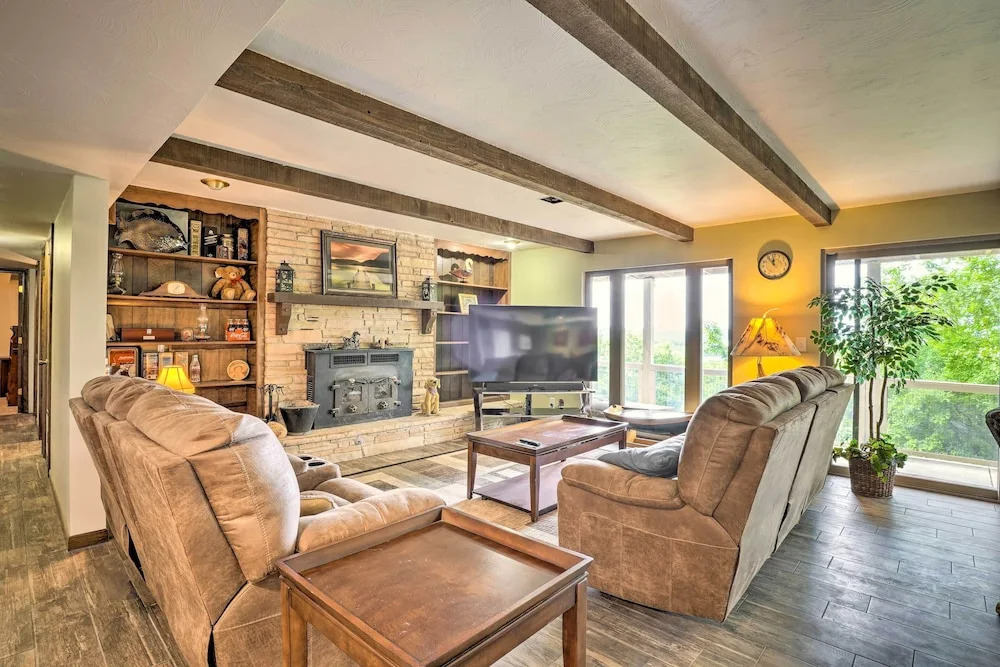 Kimberling City Home w/ Table Rock Lake Views!