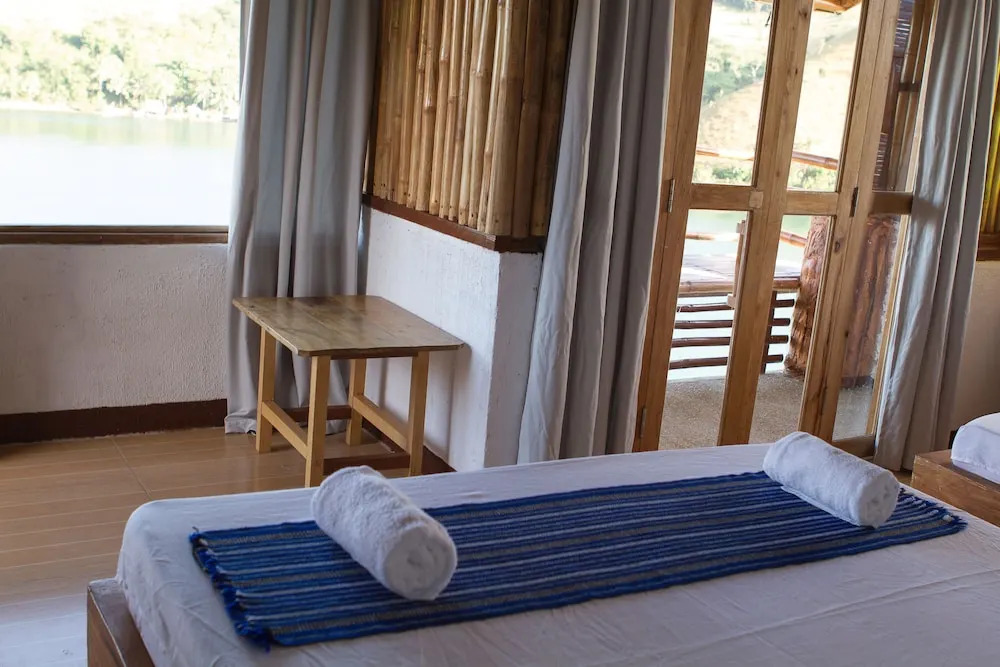 Borac Bay Bungalows Resort and Spa