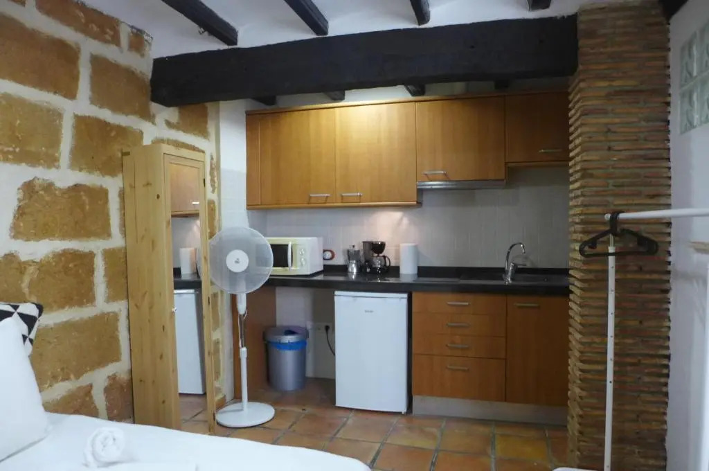 No.5b - Lovely Studio Apt with A/C in the Centre of the Old Town