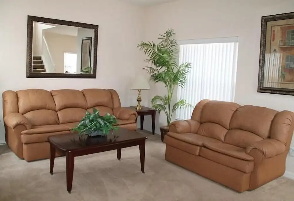 447 High Grove House 4 Bedroom by Florida Star