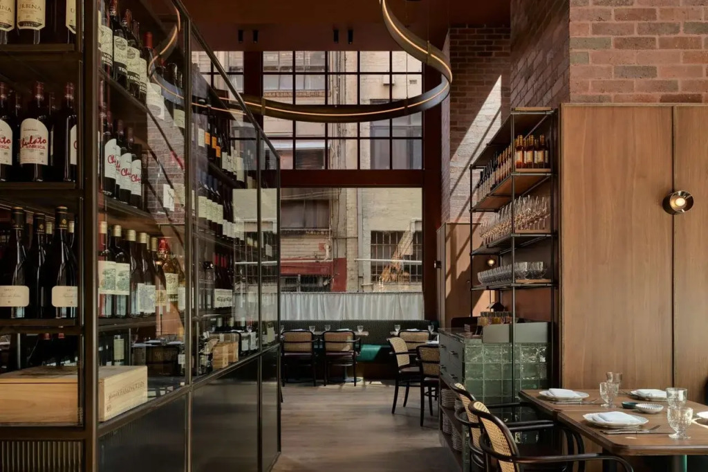 Hyde Melbourne Place