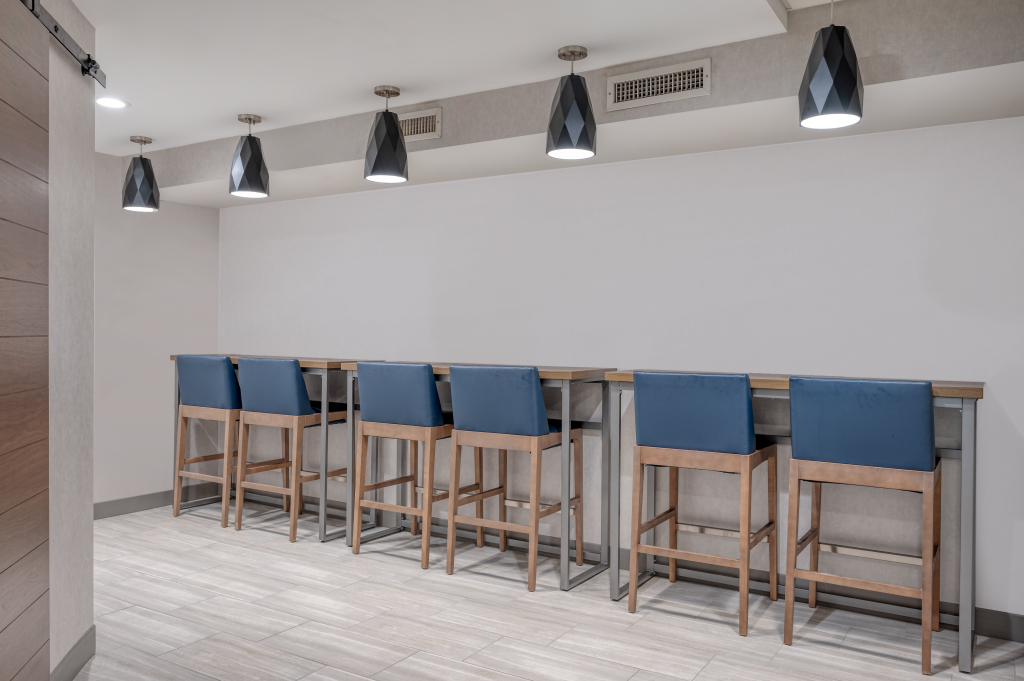 Holiday Inn Express & Suites Wadsworth by IHG