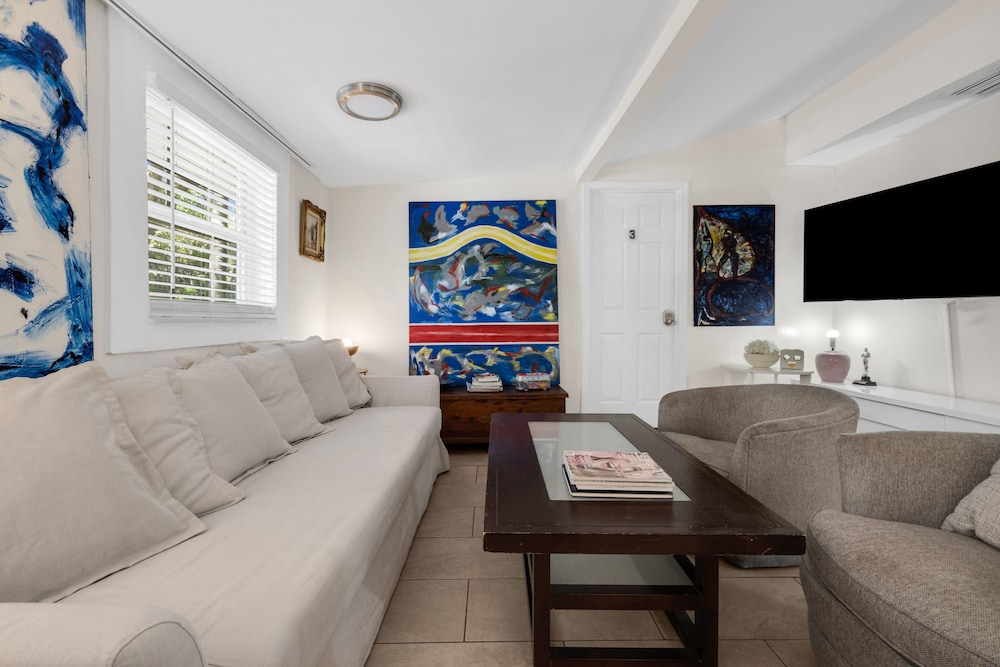 Garden Oasis Room near Wynwood