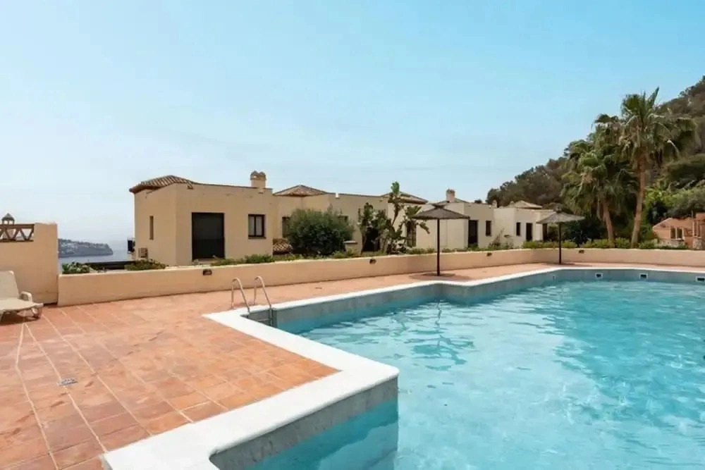 Picturesque Holiday Base in La Herradura