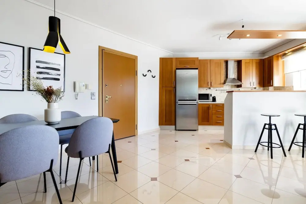 Upstreet Convenient 2bd Apartment