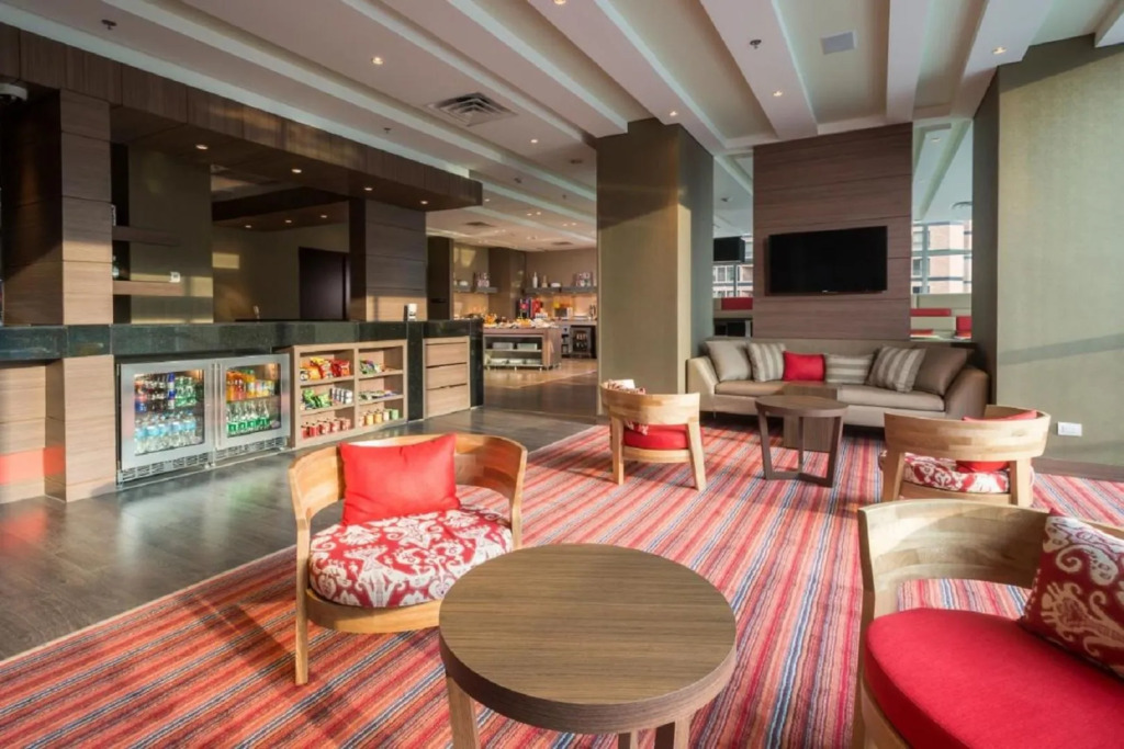 Hampton by Hilton Cali