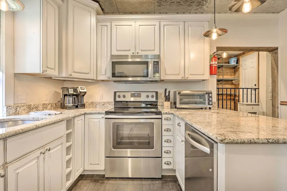 Close to Main St & Slopes: Breck Home w/ Hot Tub!