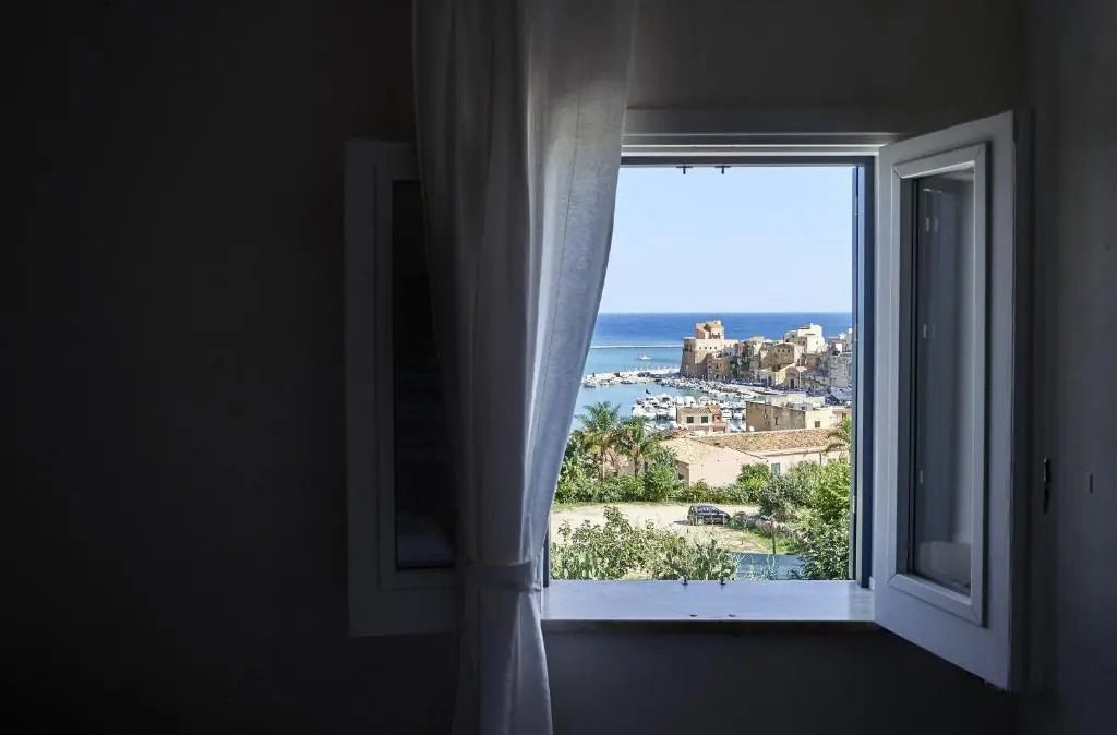 Santina Suites