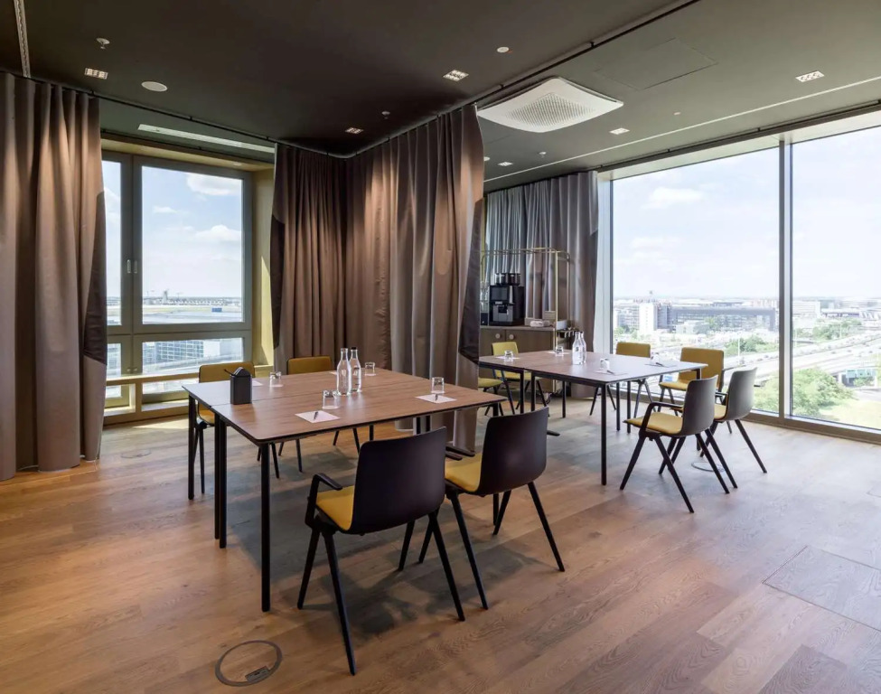 bmine Frankfurt Airport, WorldHotels Crafted