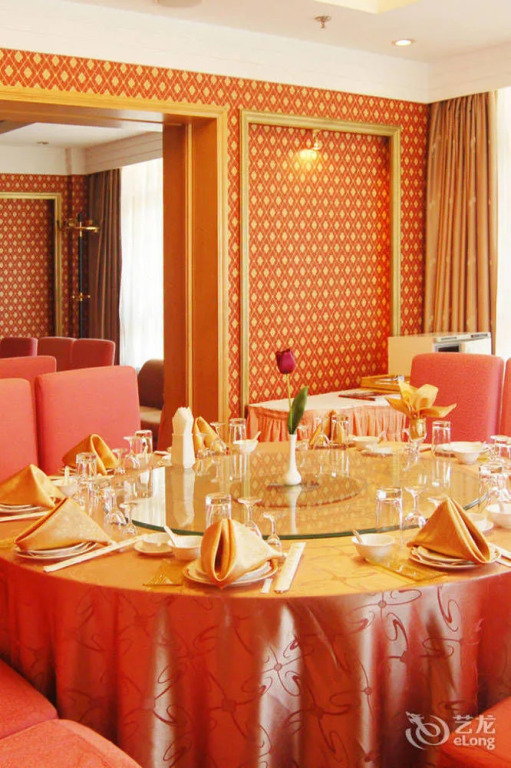 Yichang Guobin Garden Hotel