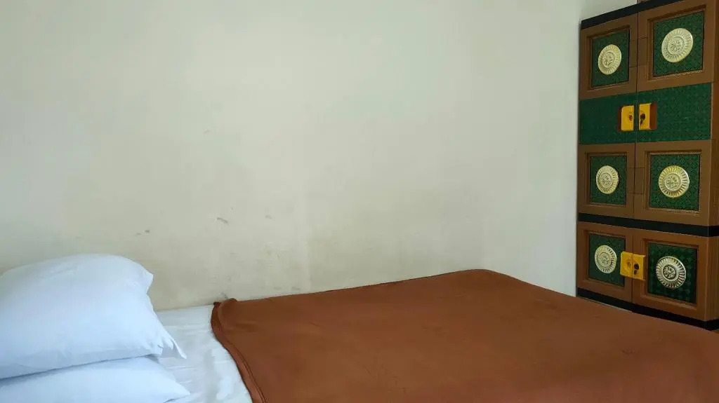 OYO 90090 Adhyaksa Syariah Guest House