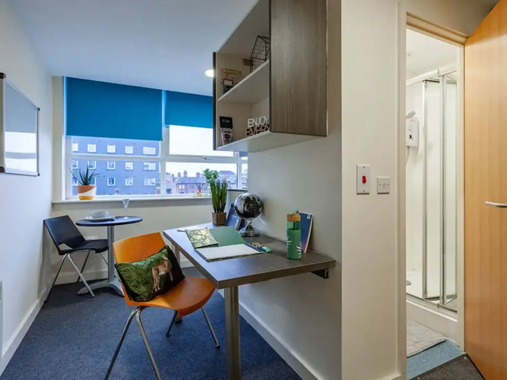 Rooms & Studios for STUDENTS Only BOLTON
