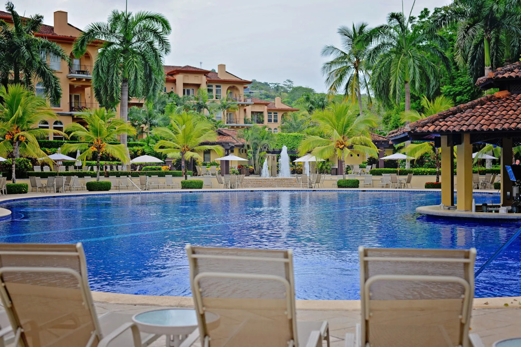 HRG Condos at Los Sueños