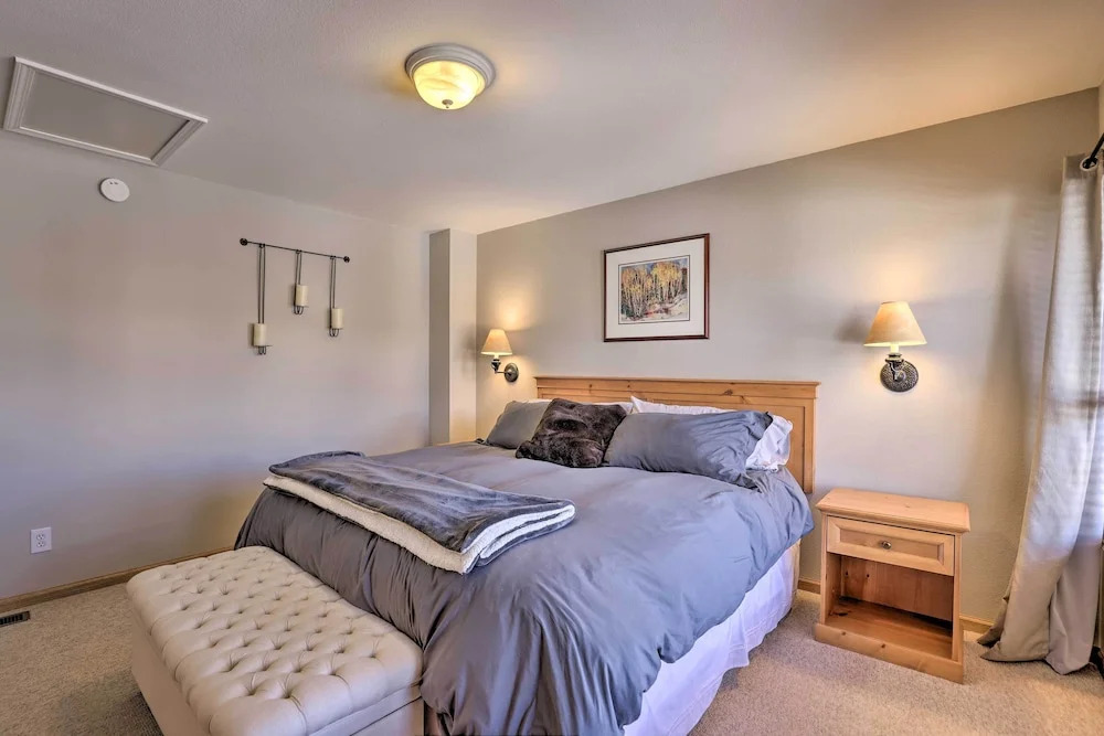 Pet-friendly Fraser Condo w/ Community Hot Tub