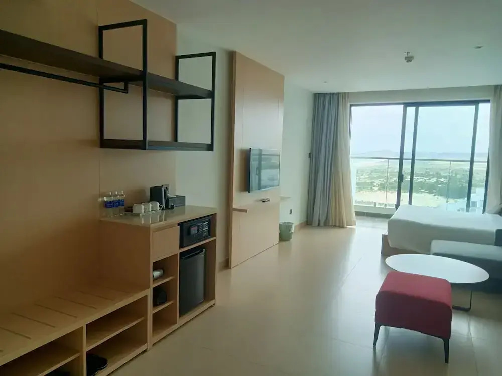 The Oceanfront Apartment At The Arena Cam Ranh