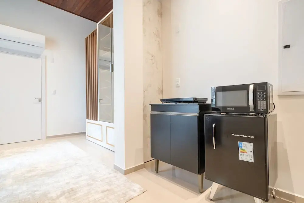 Full Studio 650m From Meia Praia Rgor0025