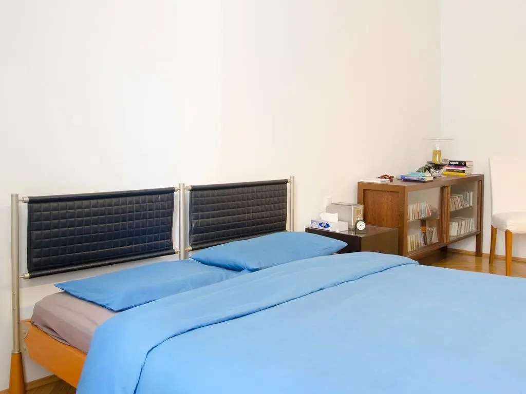Apartment FIVE