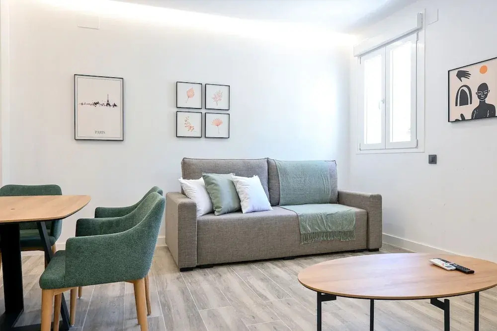M Boy50b Bonito Apartamento de dos Dormitorios e