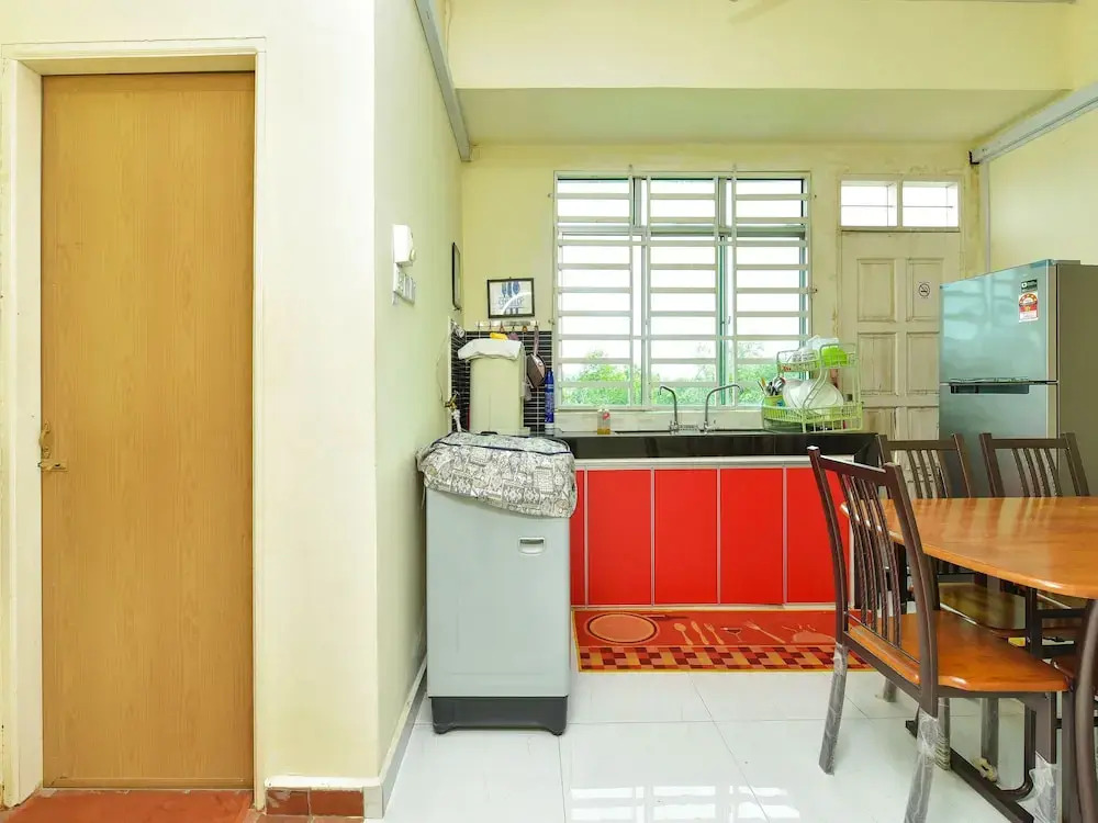 SPOT ON 90163 Kpfb Roomstay 2 - Hostel