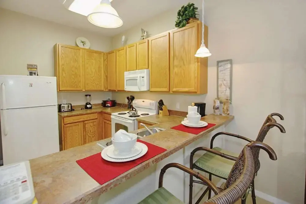 Afford-ably priced 3 Br condo by RedAwning