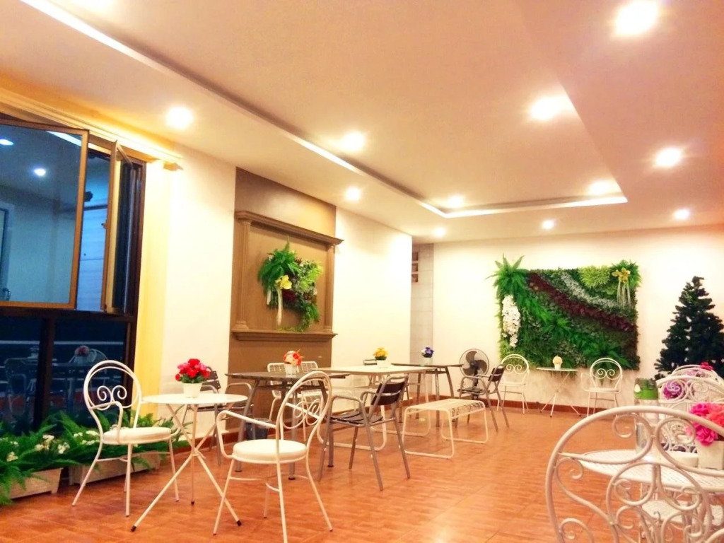 Klang Muang at Nongkhai Hotel