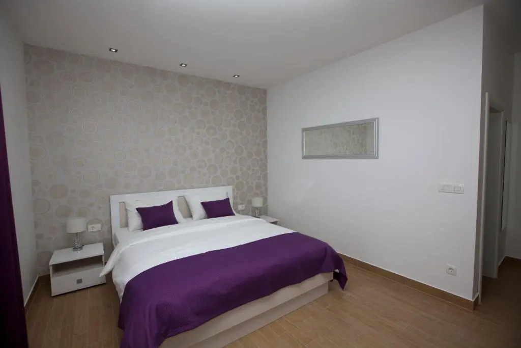 Rooms Ino