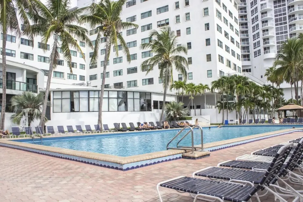 Beautiful Ocean Side Studio With Kitchenette, 10 min From South Beach