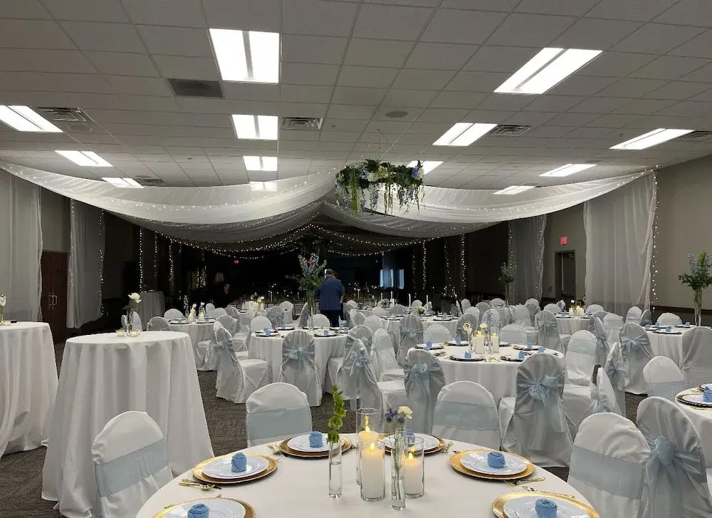 Cardinal Inn & Event Center