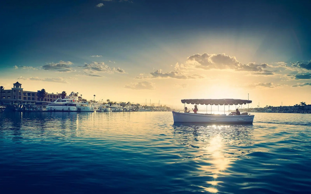 Balboa Bay Resort