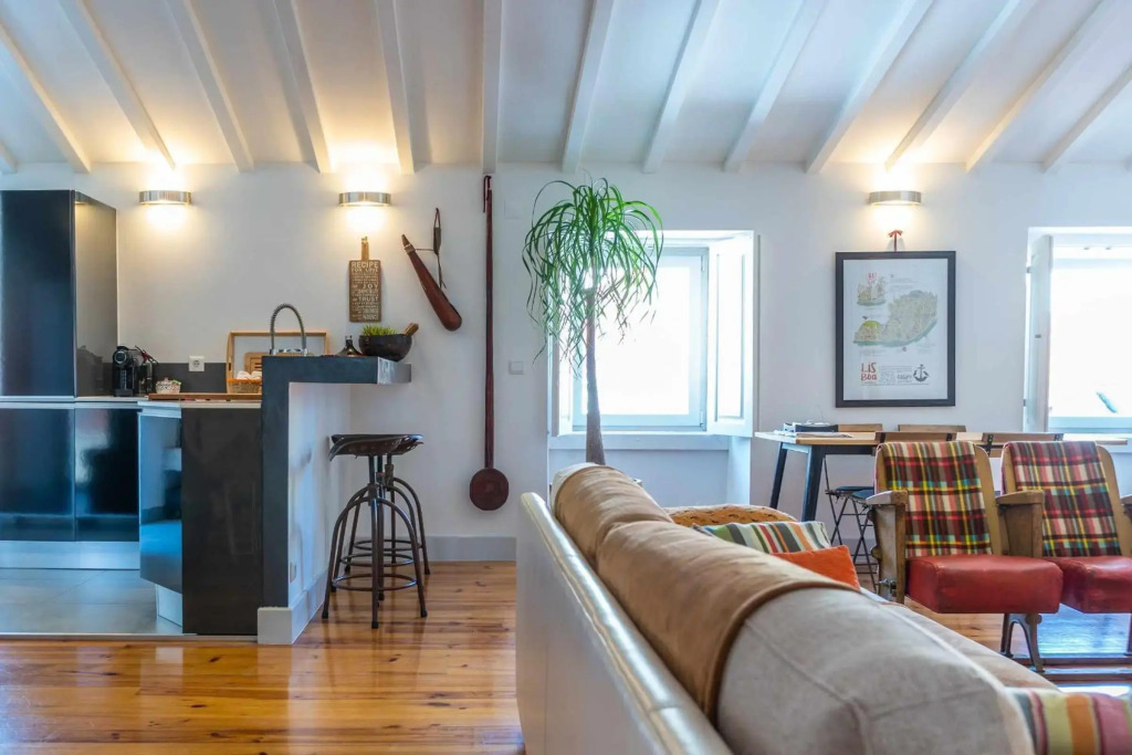CharmingLoft Lisbon Avenida Large and Stylish Apt