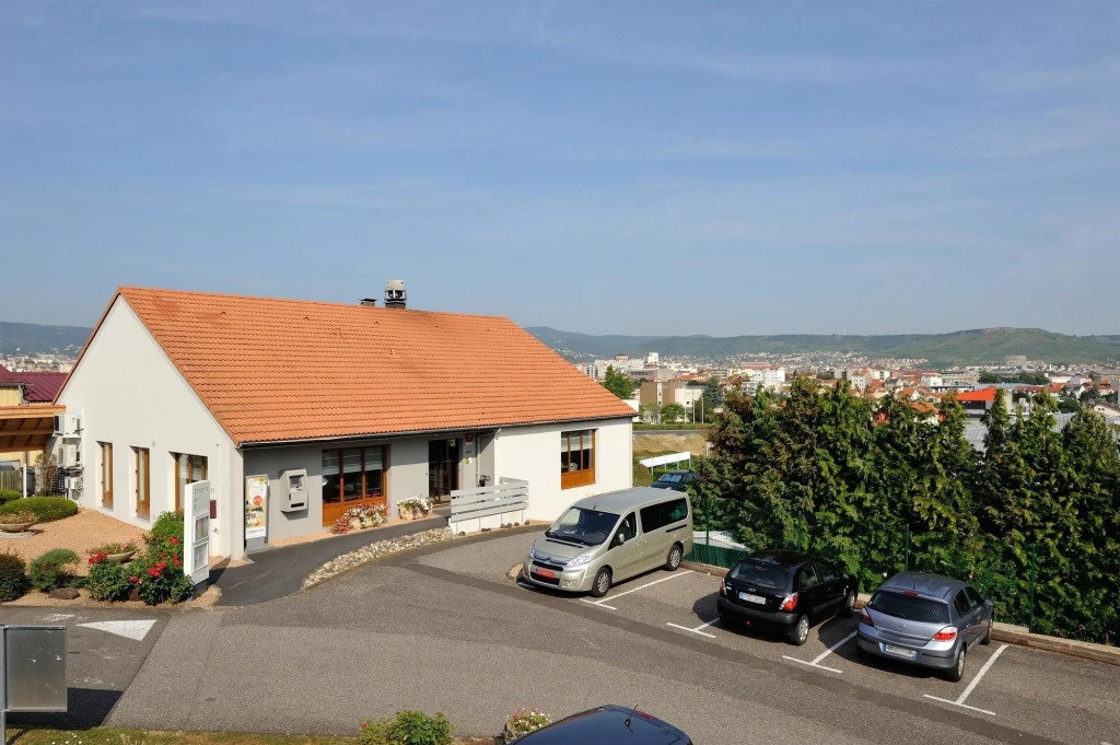 Campanile NATURE - Clermont Ferrand Le Brezet